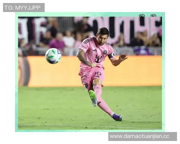 足球传奇人物重磅回顾：从梅西到C罗的辉煌足坛之路与历史贡献